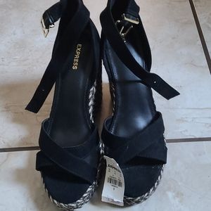 Rope platform Express sandals with tag still on!